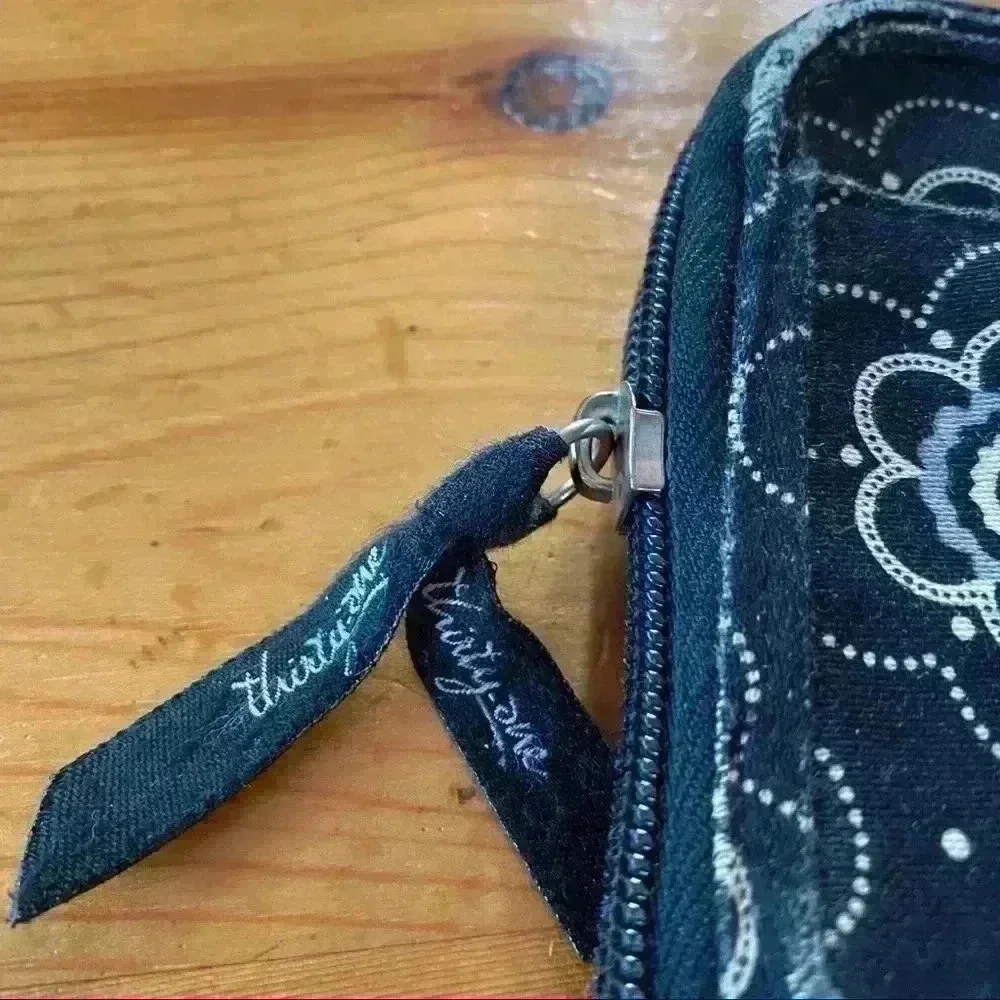 Thirty-one wristlet - Picture 10 of 10